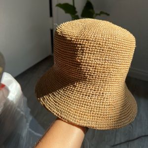 New unused lack of color straw bucket hat